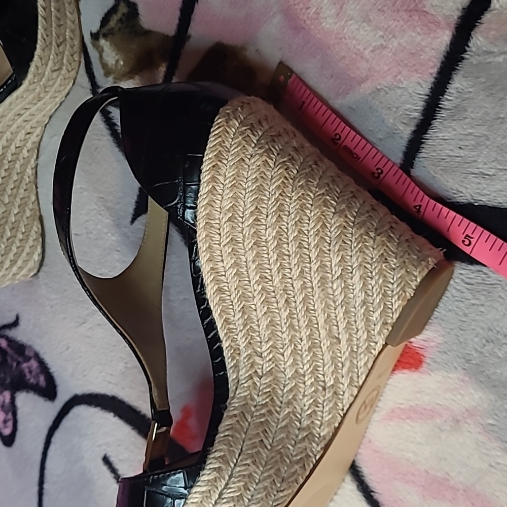 MICHAEL Michael KORS Platform Wedge Embossed Animal Print - Picture 12 of 14